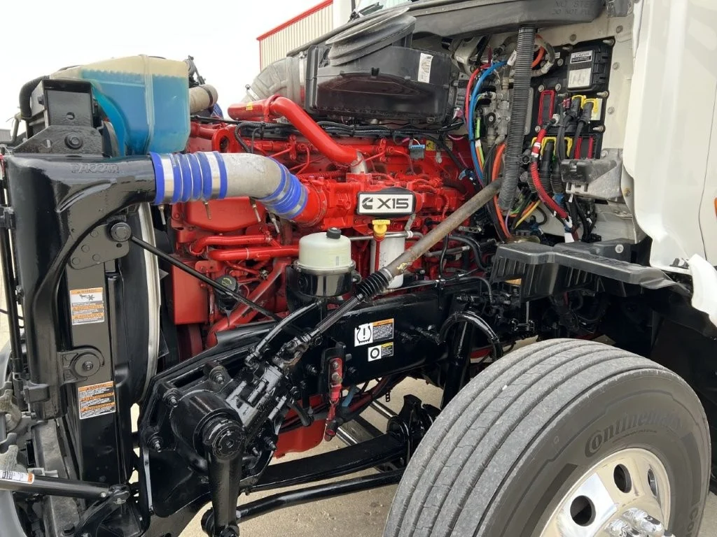 2021 Peterbilt 579 in Dayton, OH — photo 8