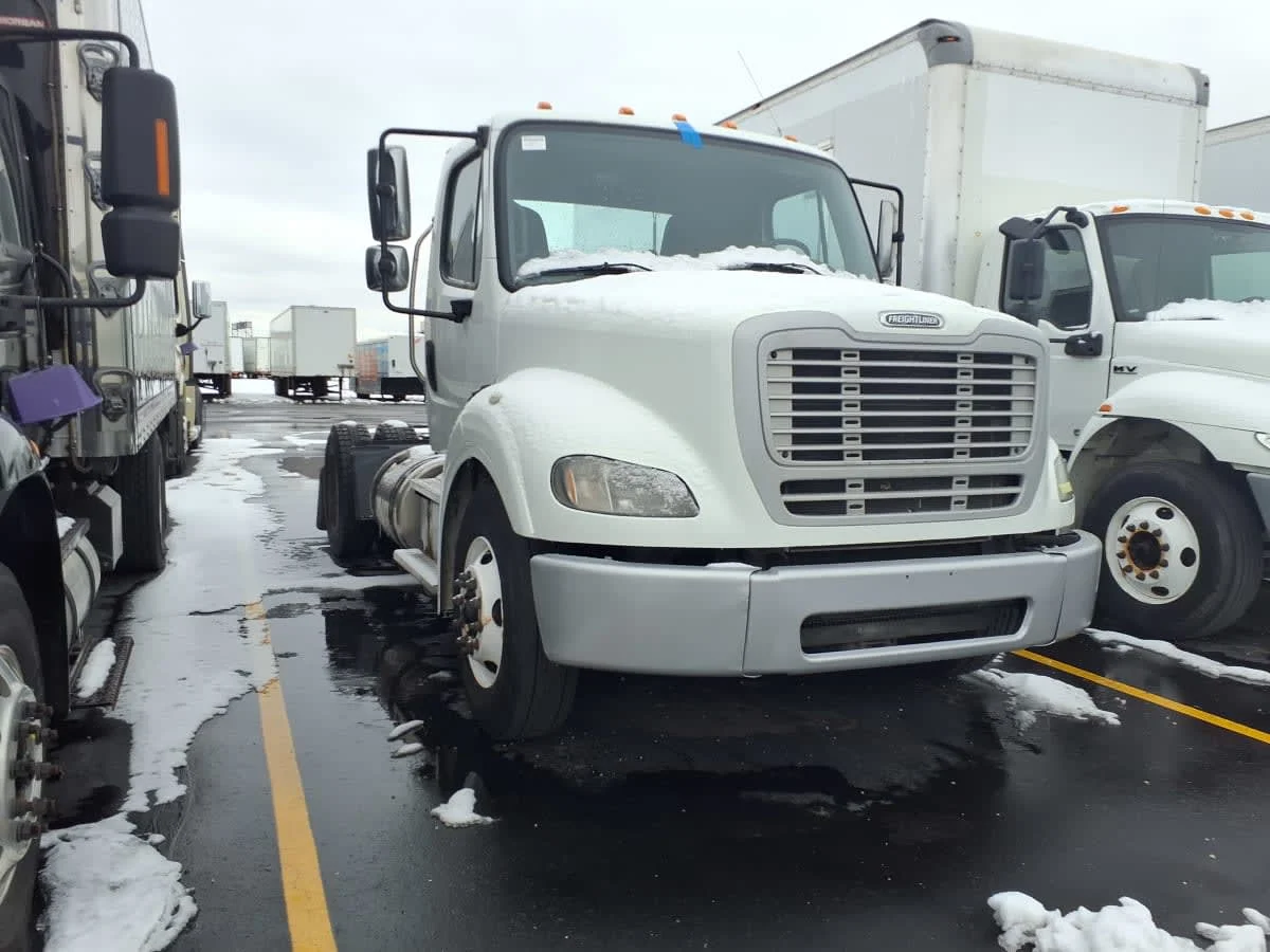 2019 Freightliner M2 112 - image 3