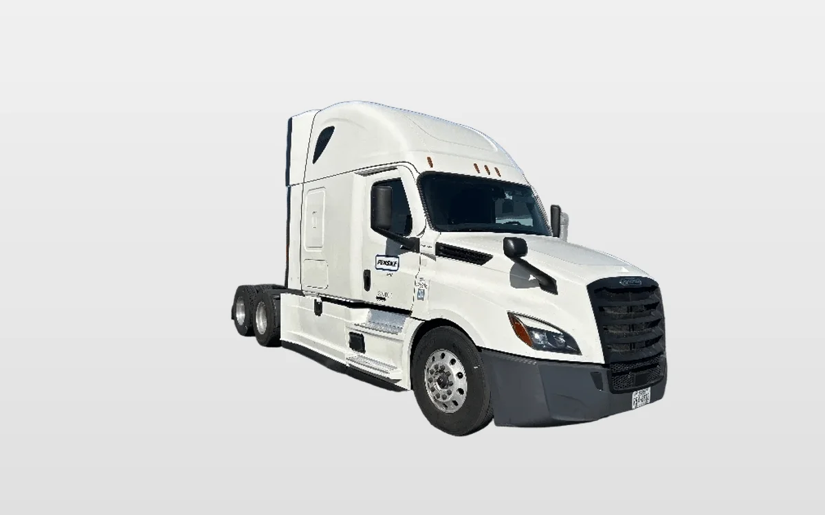2022 Freightliner Cascadia - image 1