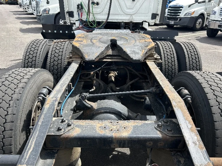 2020 Freightliner Cascadia in Linden, NJ — photo 6
