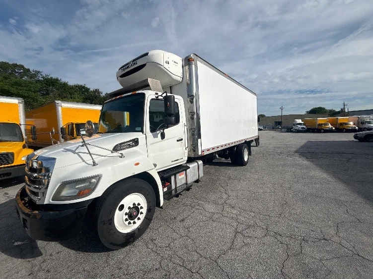 2019 Hino 268 in Atlanta (Forest Park), GA — photo 3