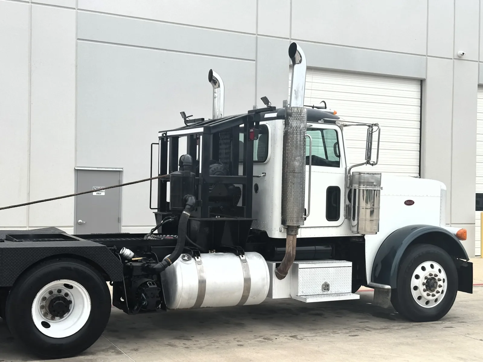 2008 Peterbilt 388 in Hutchins, TX — photo 7
