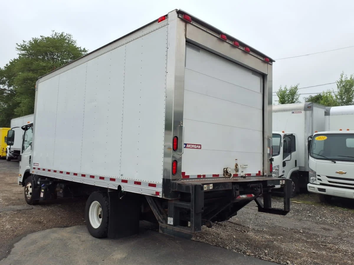 2016 Isuzu NPR - image 6