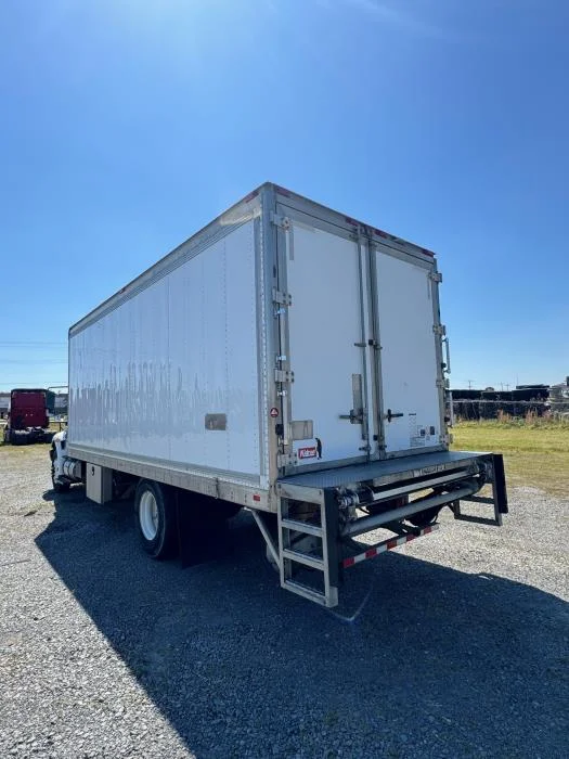 2019 International 4300 - image 6