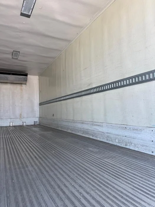 2019 International 4300 - image 17