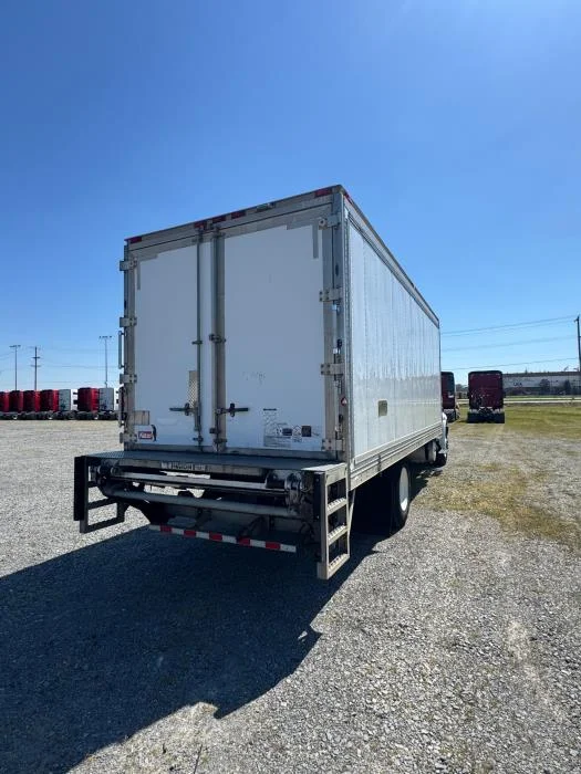 2019 International 4300 - image 5