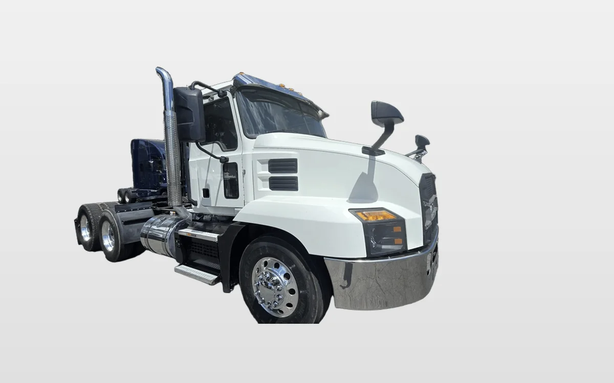 2020 Mack Anthem - image 1