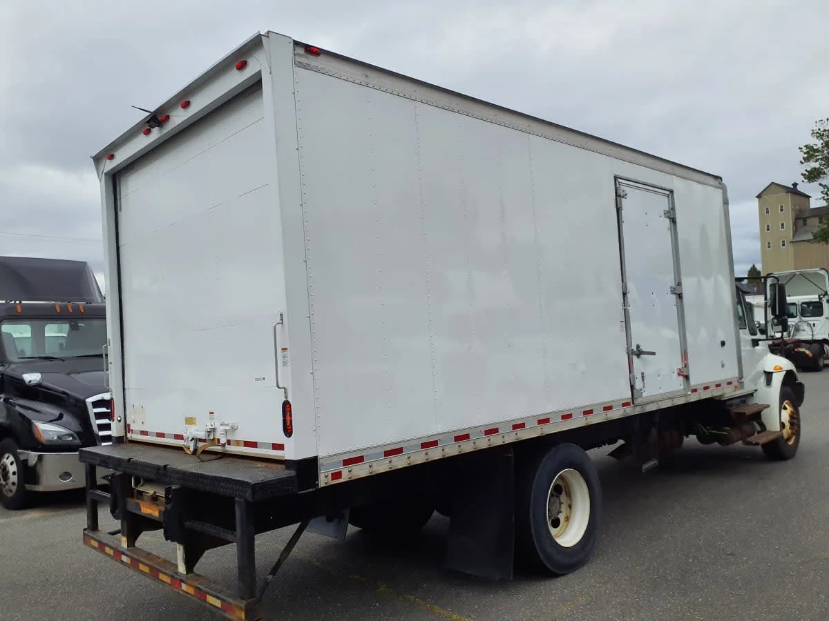 2019 International 4300 in Springfield, MA — photo 4