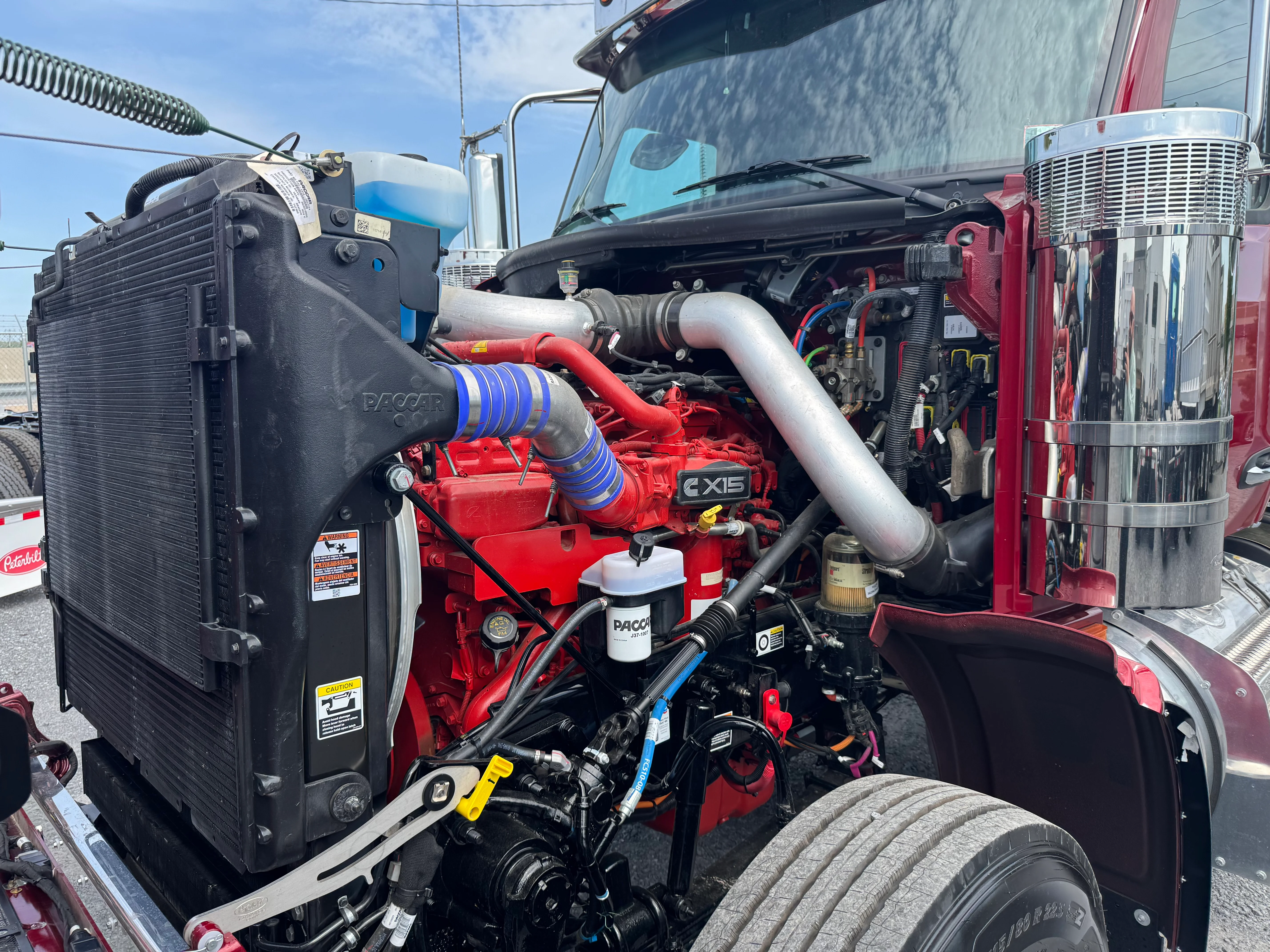 2025 Peterbilt 589 - image 11