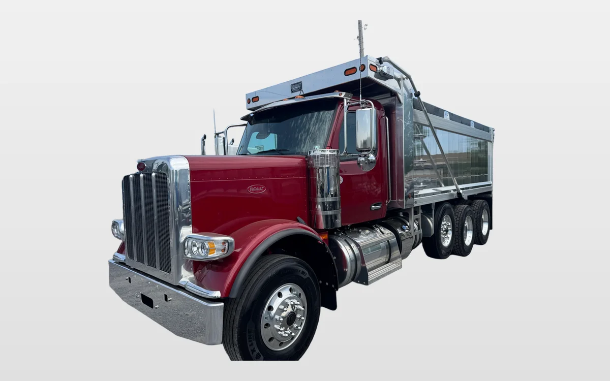 2025 Peterbilt 589 - image 1