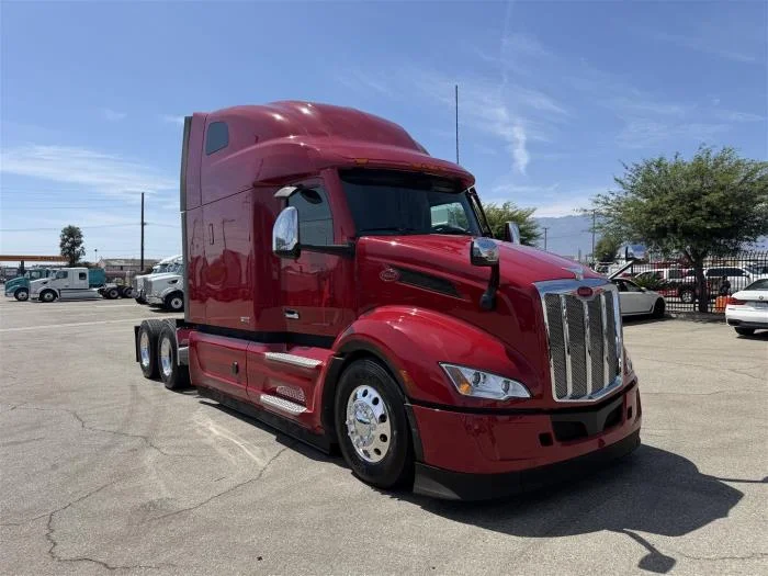 2026 Peterbilt 579 — photo 4
