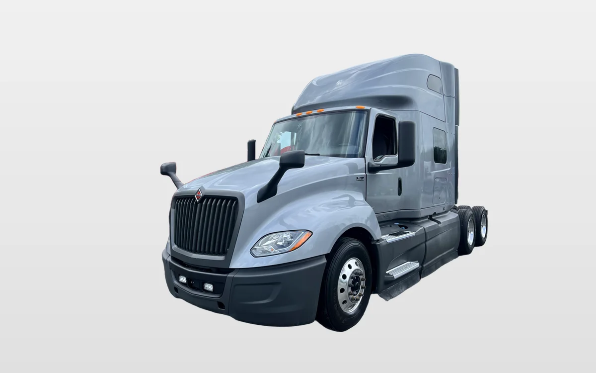 2022 INTERNATIONAL LT625 - image 1