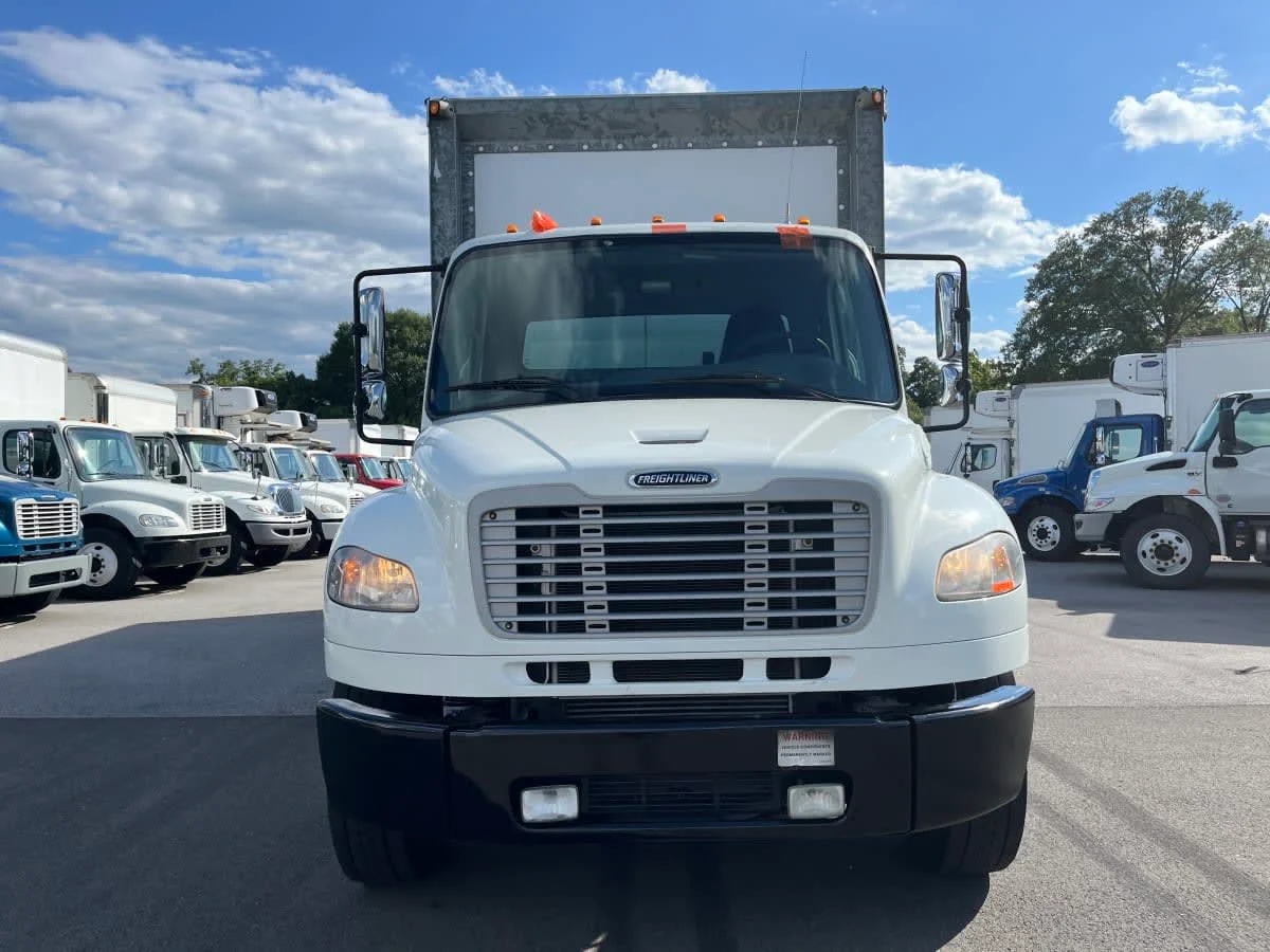 2020 Freightliner M2 106 in Beltsville, MD — photo 2