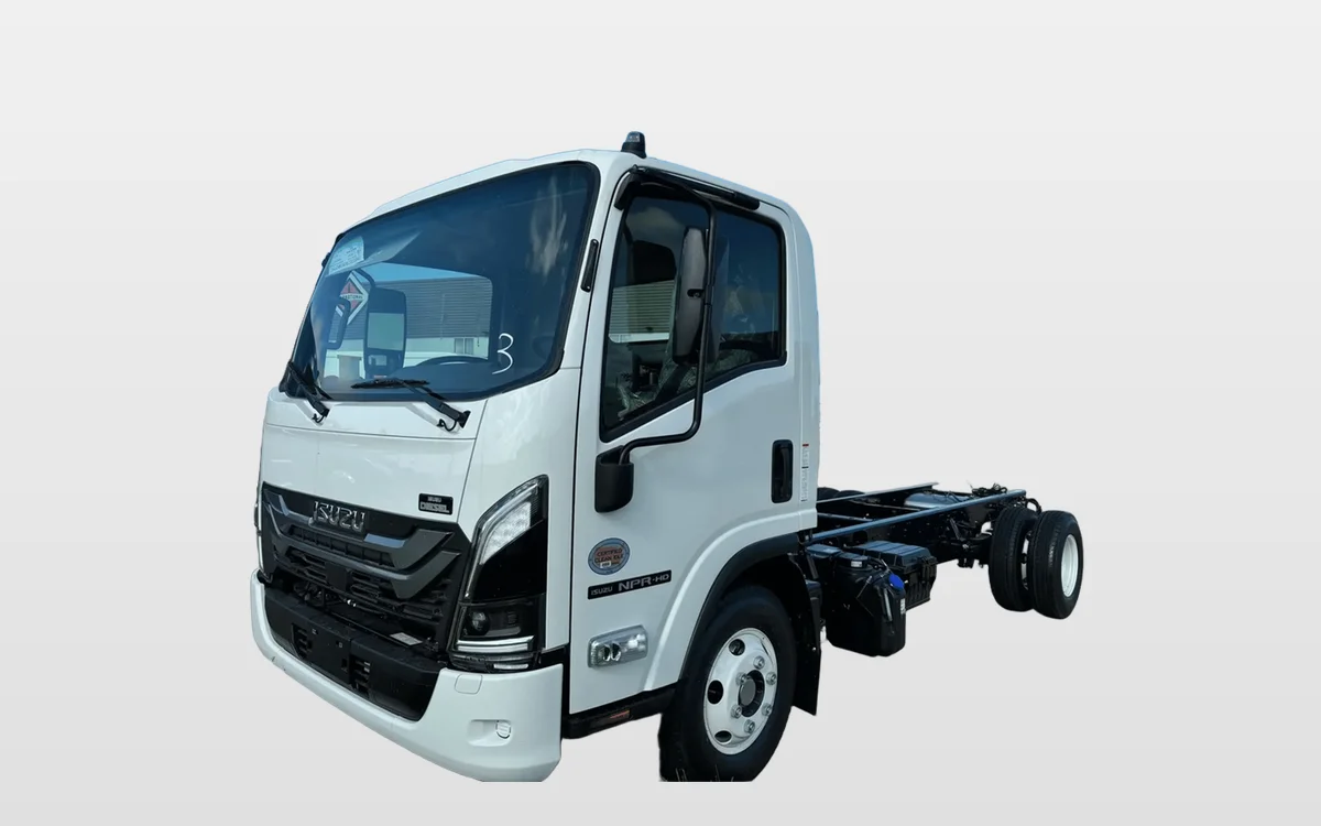 2025 Isuzu NPR - image 1