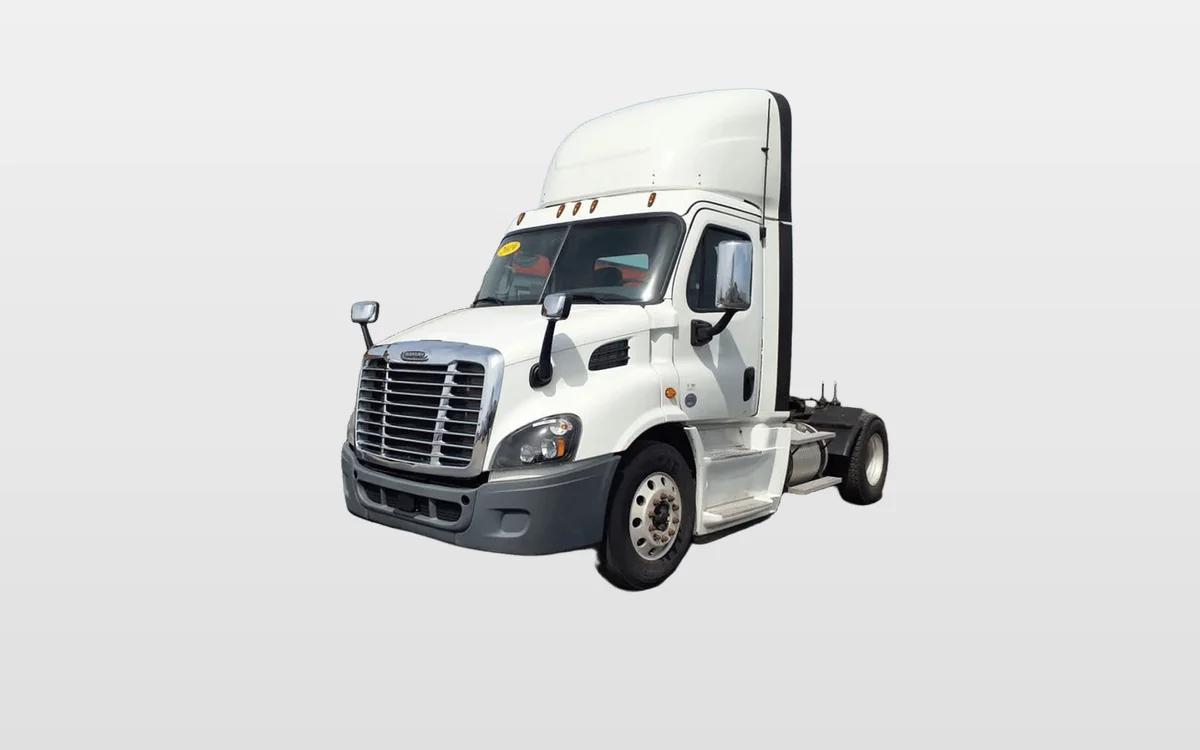2019 Freightliner Cascadia - image 1