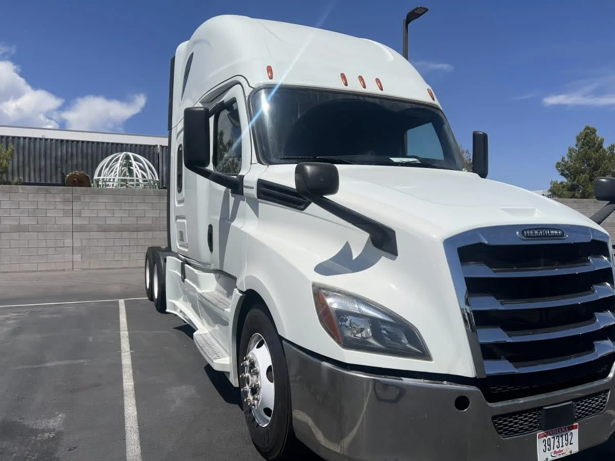 2020 Freightliner Cascadia