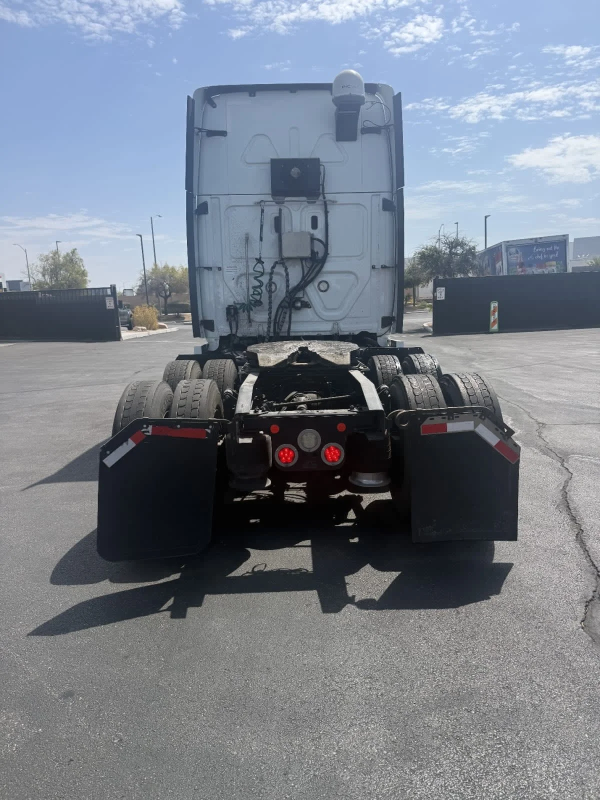 2020 Freightliner Cascadia in North Las Vegas, NV — photo 5