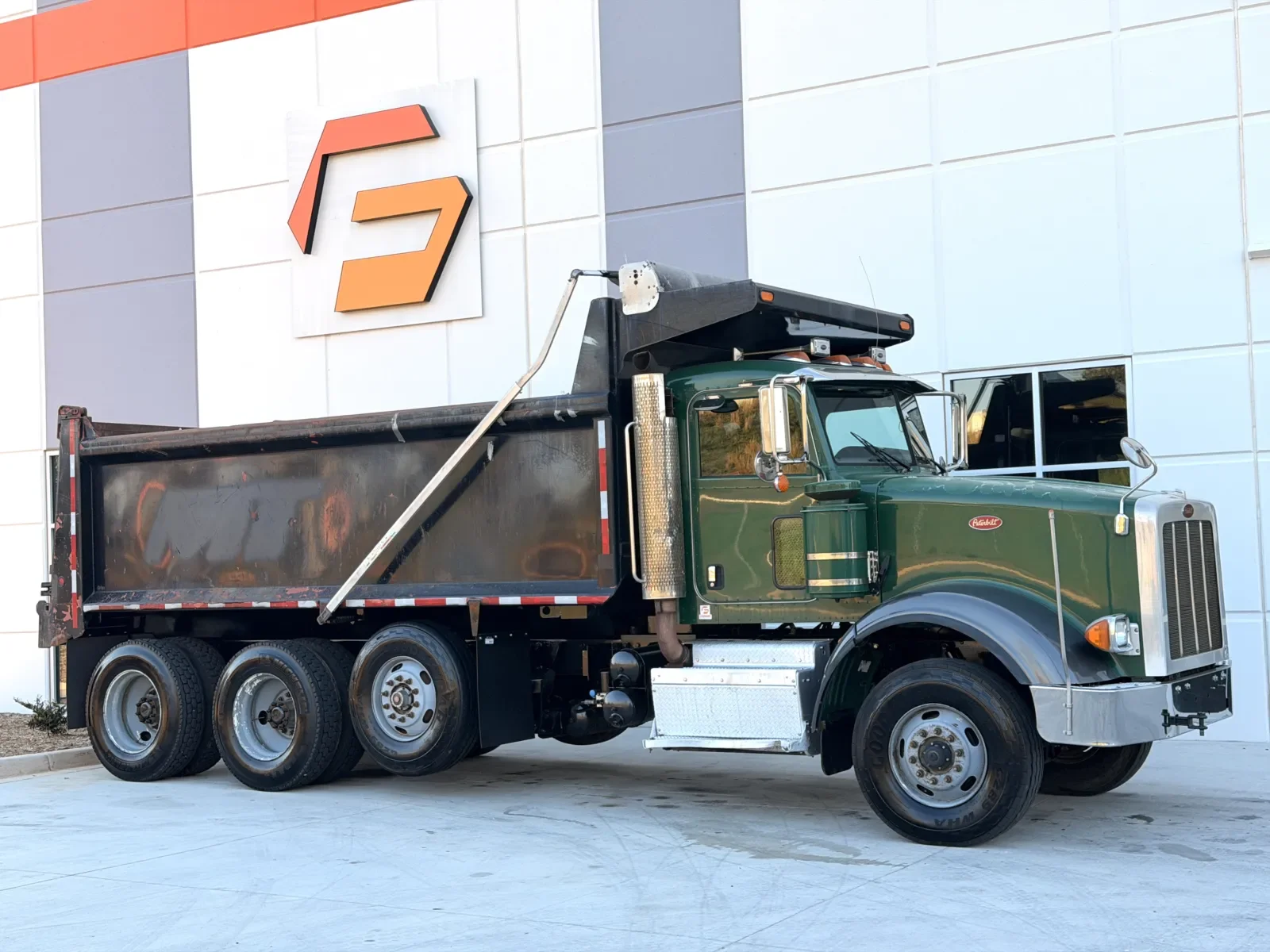 2011 Peterbilt 367 in Greer, SC — photo 2