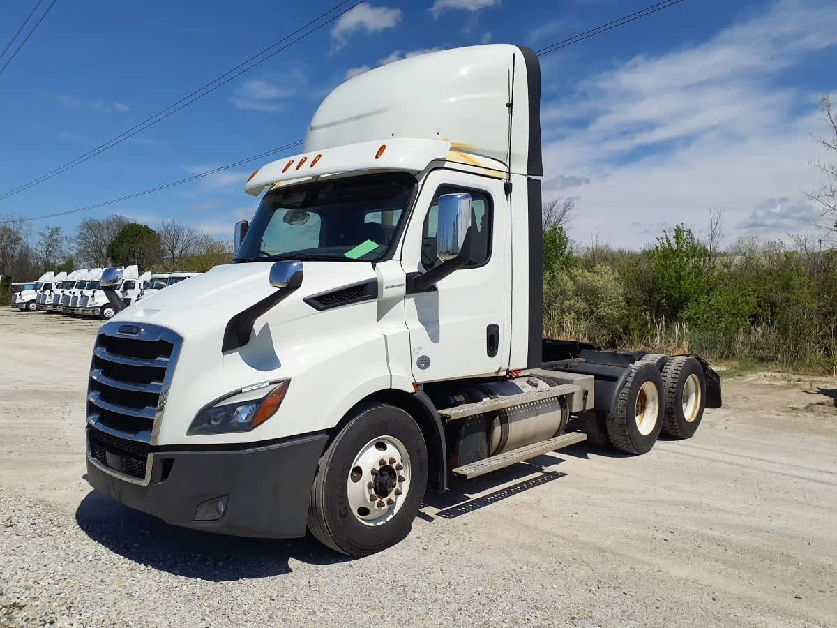 2020 Freightliner Cascadia in Indianapolis, IN