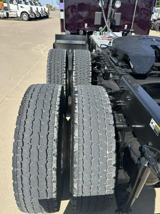 2025 Peterbilt 589 — photo 16