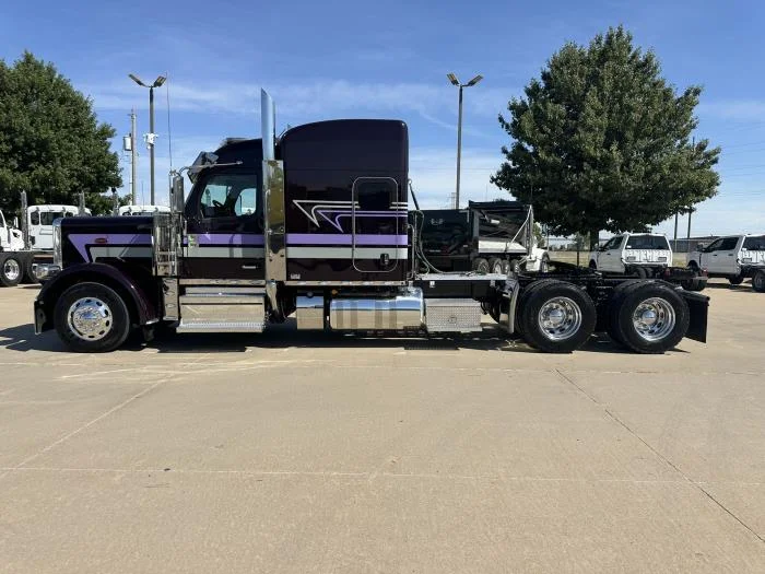 2025 Peterbilt 589 — photo 7