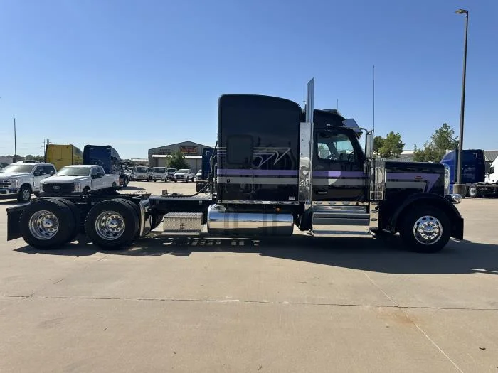 2025 Peterbilt 589 — photo 6
