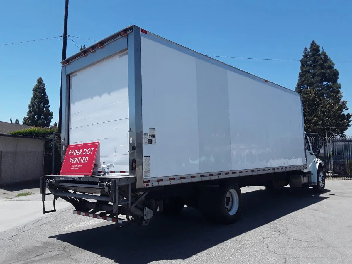 2019 Freightliner M2 106 in Montebello, CA — photo 4