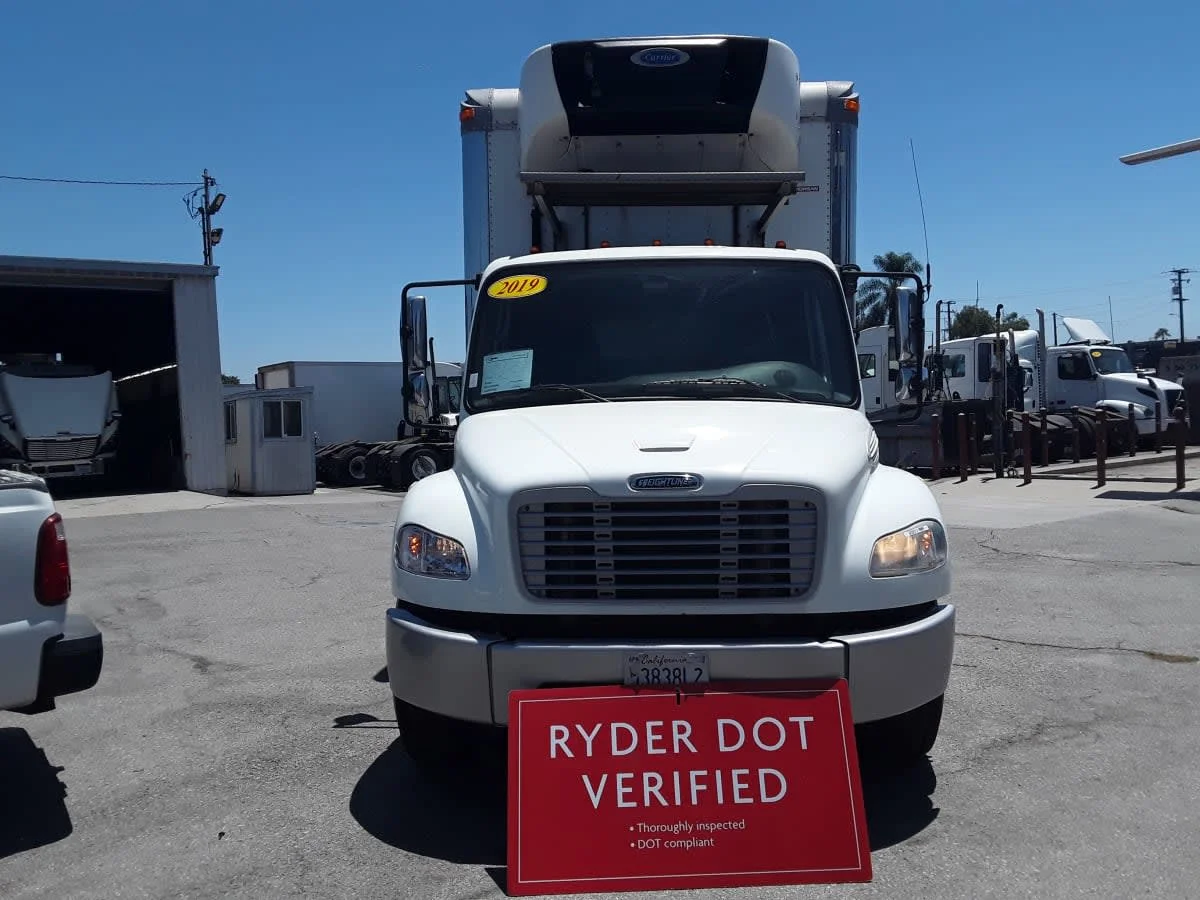 2019 Freightliner M2 106 in Montebello, CA — photo 2