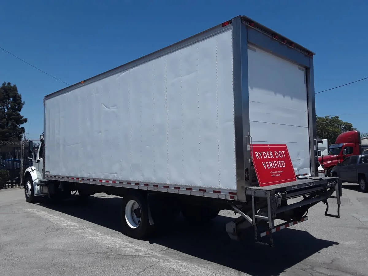 2019 Freightliner M2 106 in Montebello, CA — photo 6