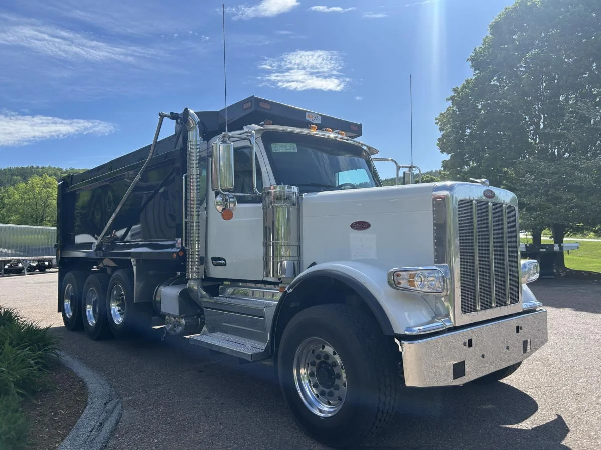 2027 in South Royalton, VT — photo 2