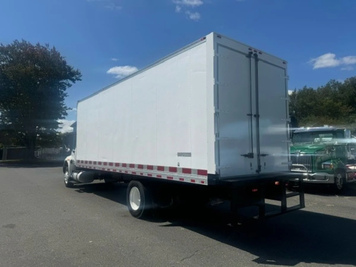 2019 International 4300 - image 6