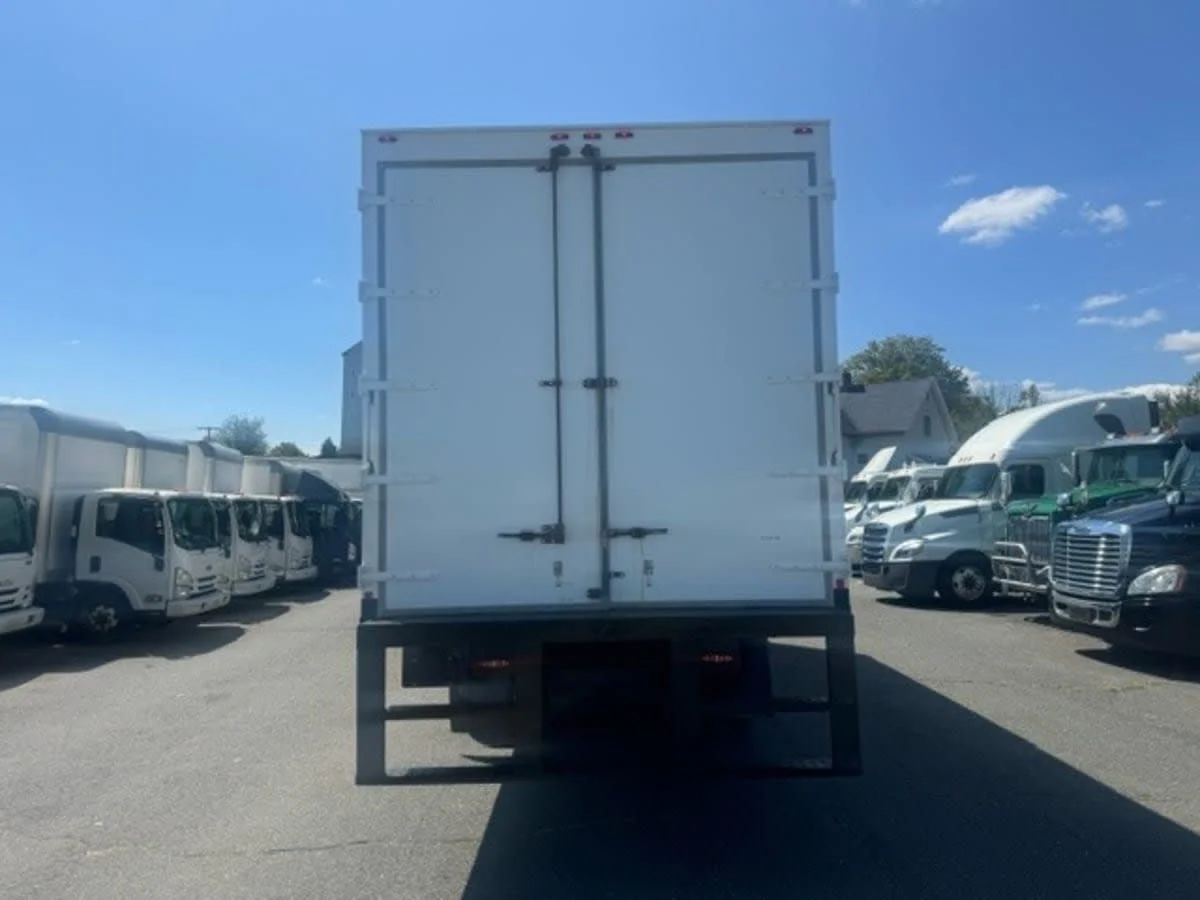 2019 International 4300 - image 5