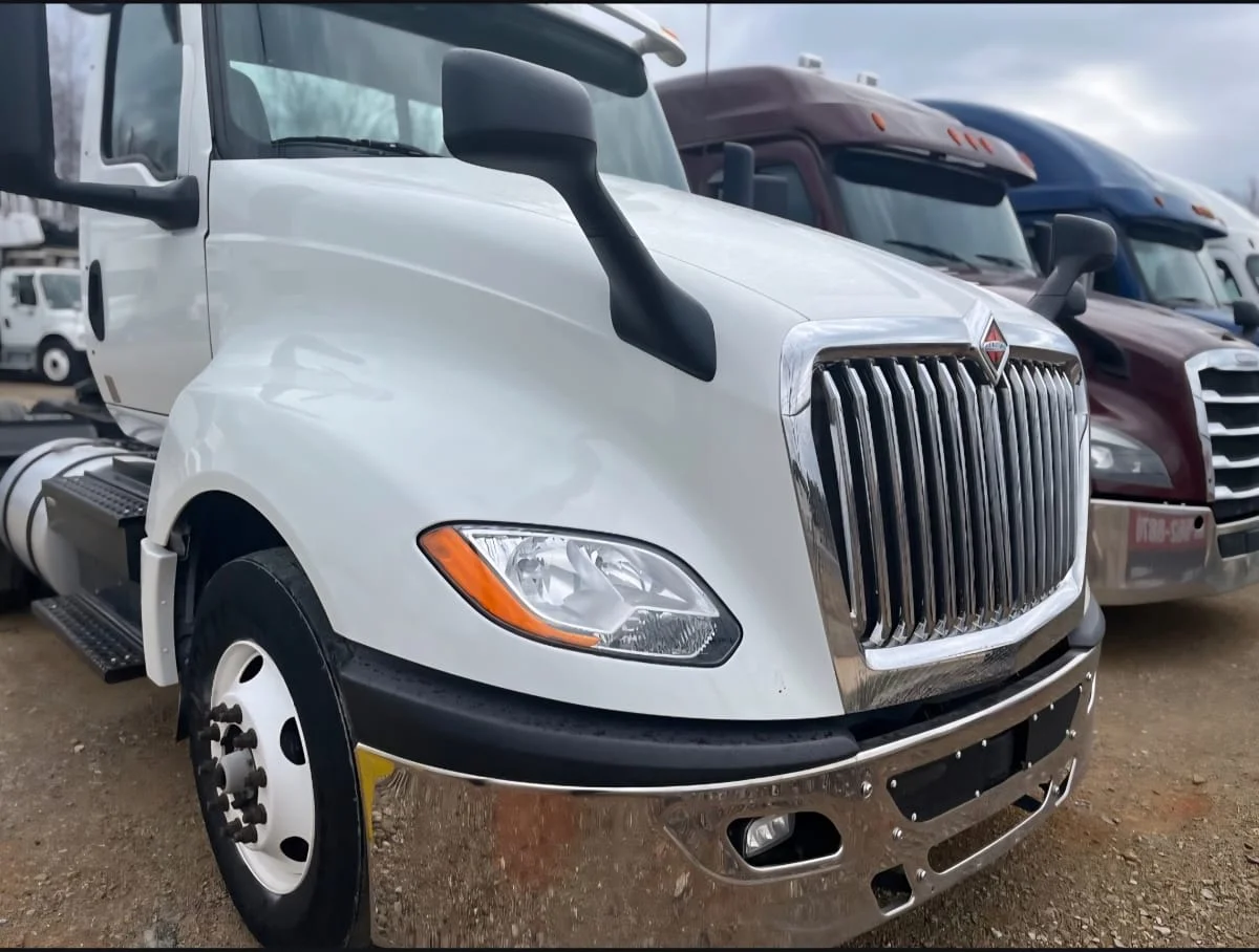 2020 International LT in Greensboro, NC — photo 2