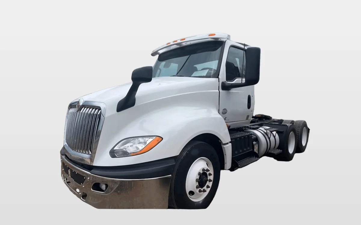 2020 International - image 1