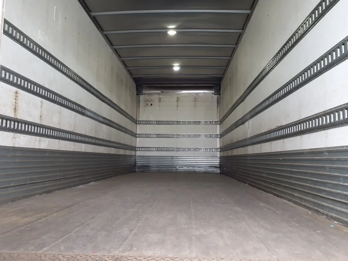 2016 Freightliner M2 106 - image 8