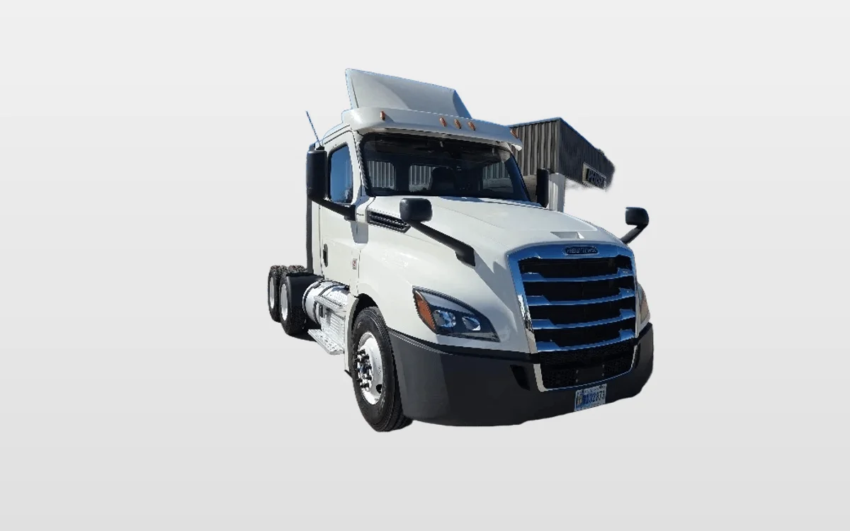 2018 Freightliner - image 1