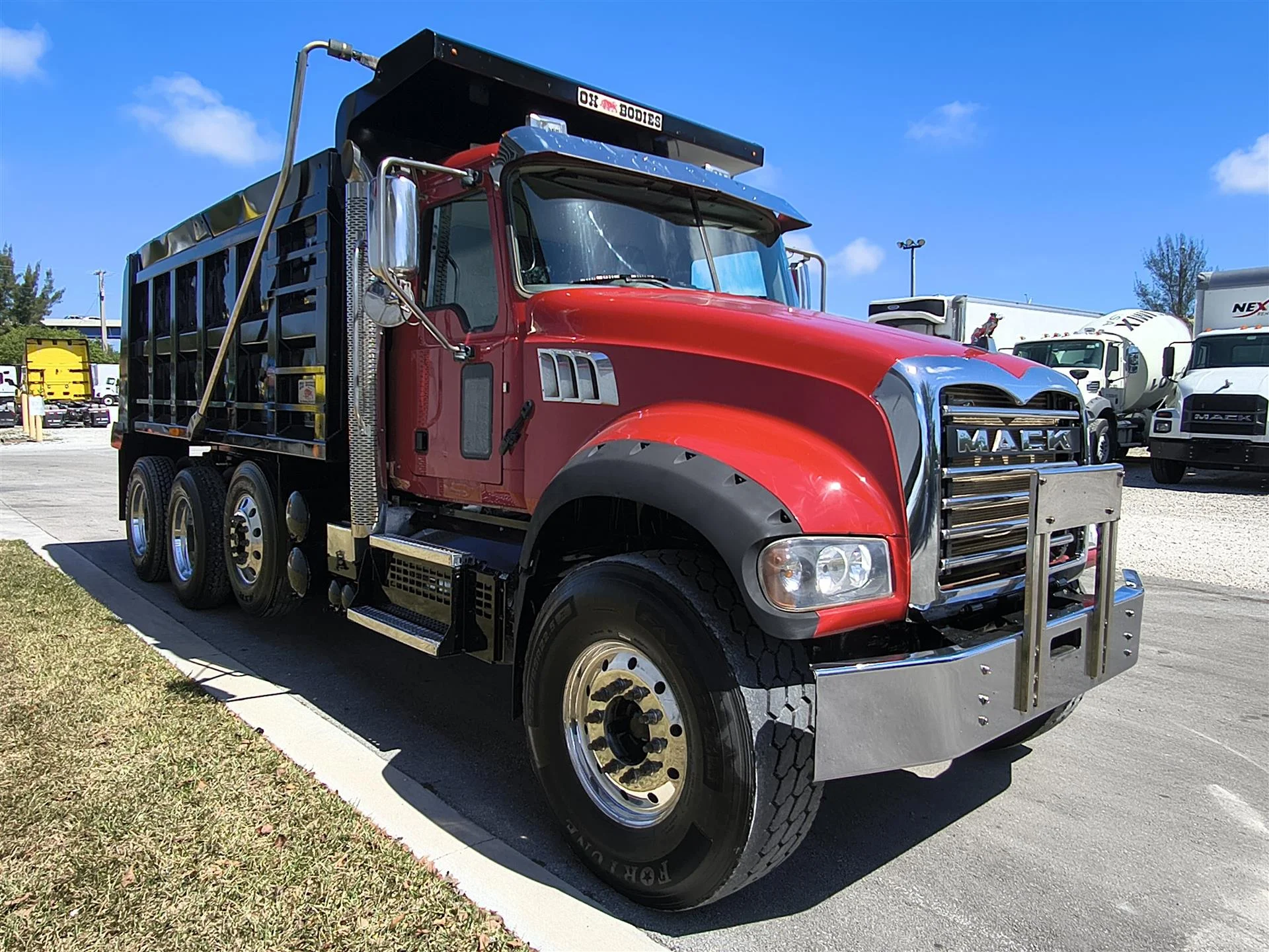2019 Mack Granite in Fort Lauderdale, FL — photo 4
