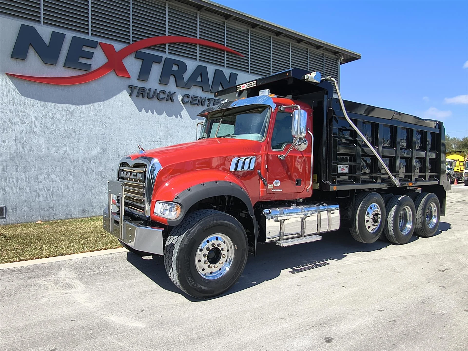 2019 Mack Granite in Fort Lauderdale, FL — photo 2