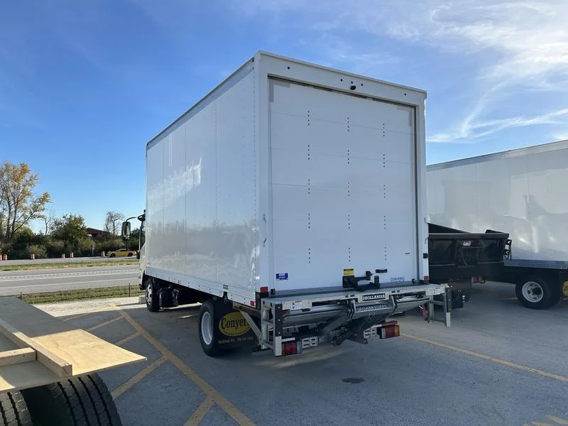 2025 Isuzu NPR - image 3