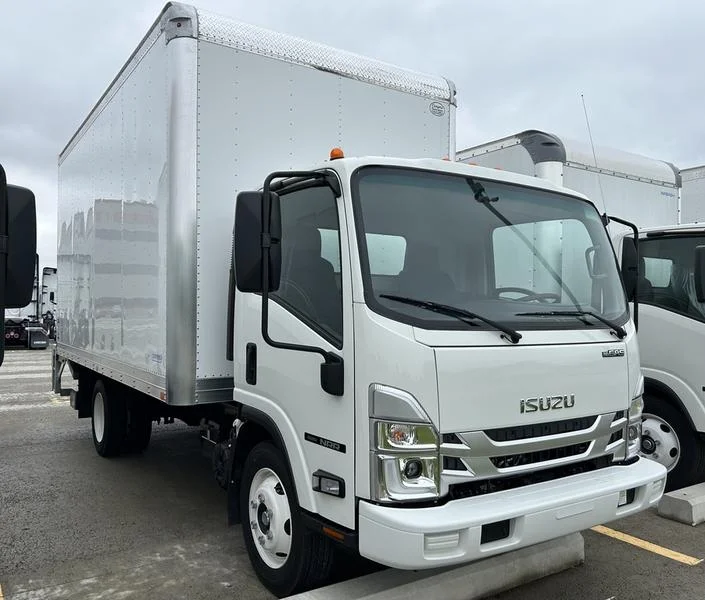 2025 Isuzu NPR - image 11