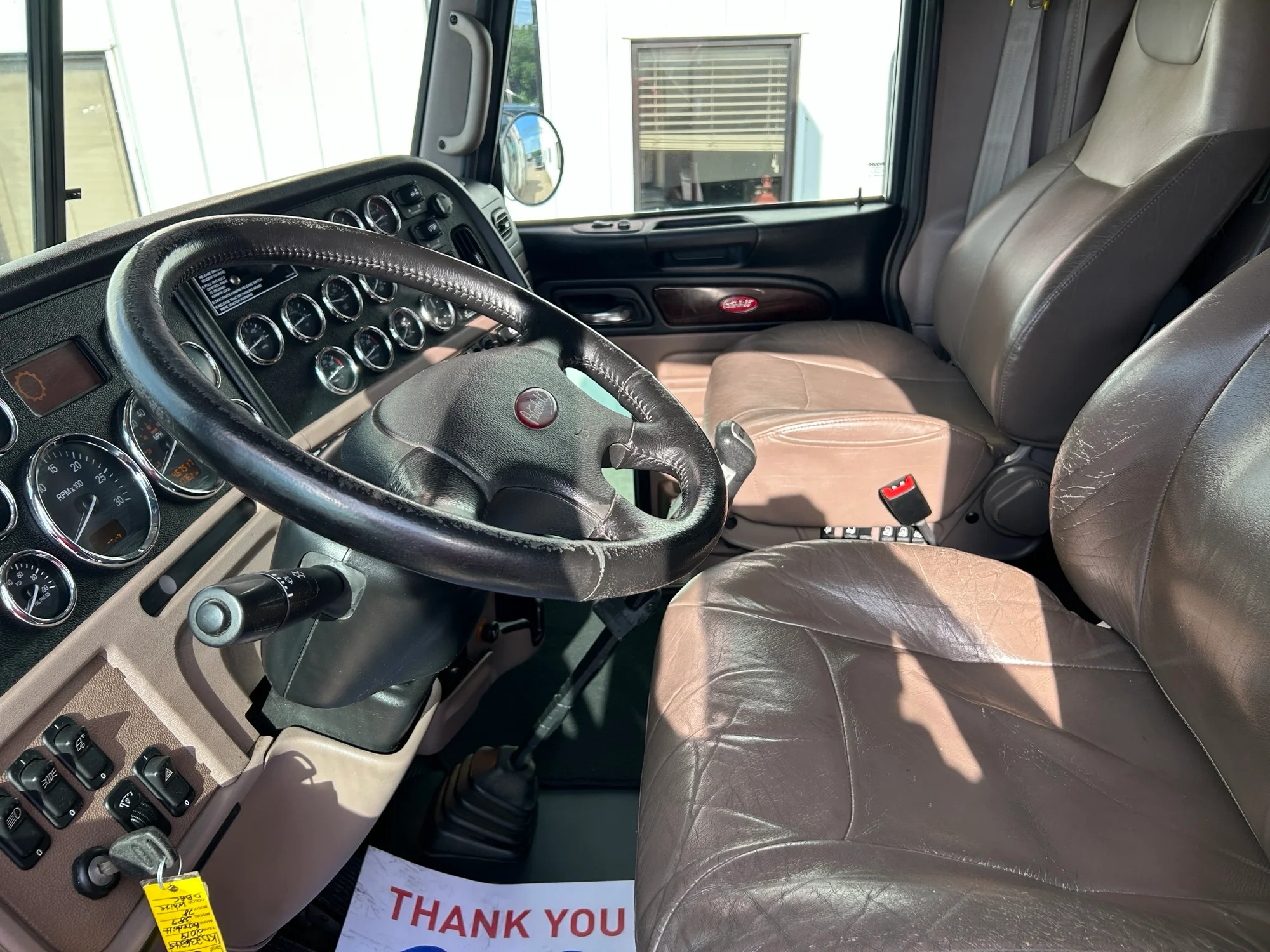 2019 Peterbilt 389 in Joplin, MO — photo 8