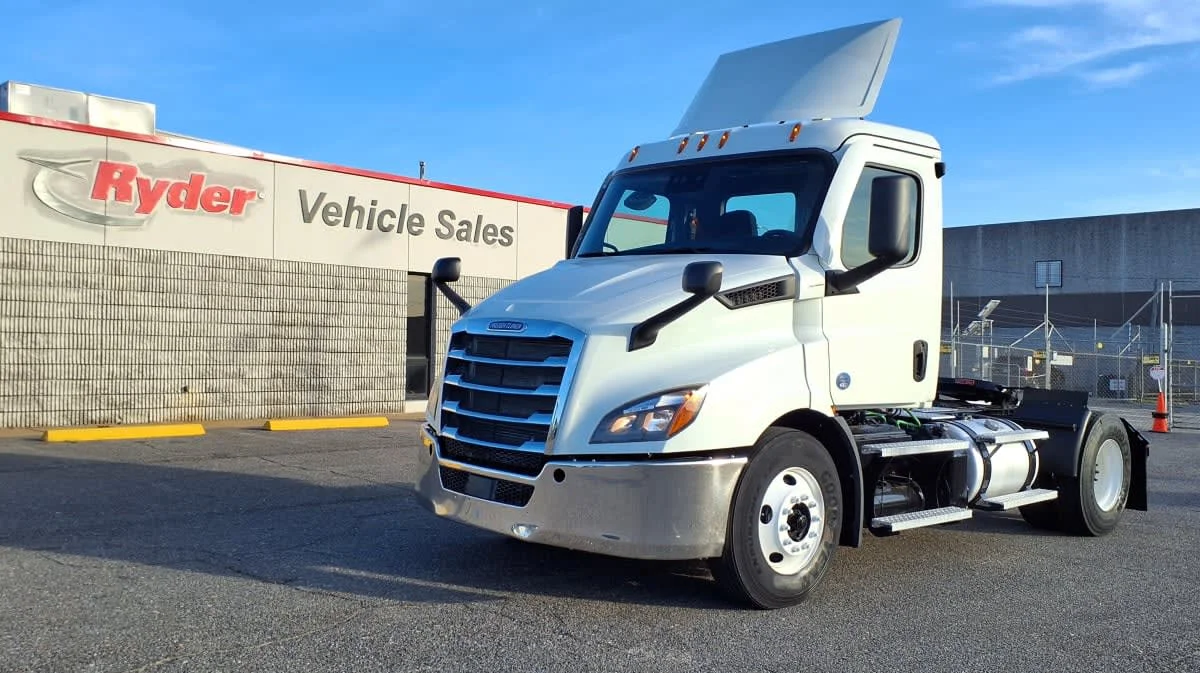 2020 Freightliner Cascadia in Memphis, TN