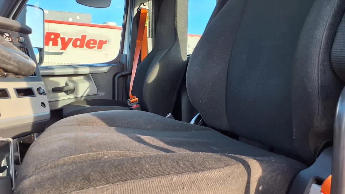 2020 Freightliner Cascadia in Memphis, TN — photo 11