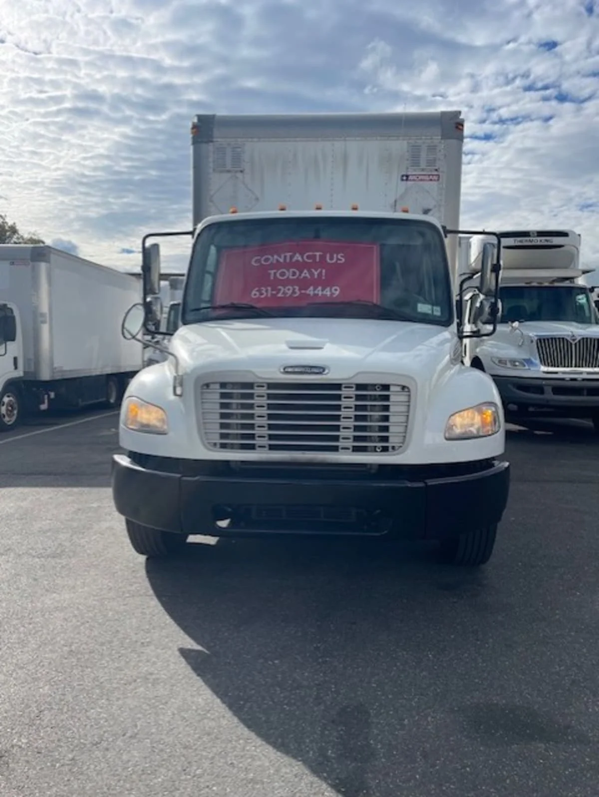 2019 Freightliner M2 106 in Farmingdale, NY — photo 2