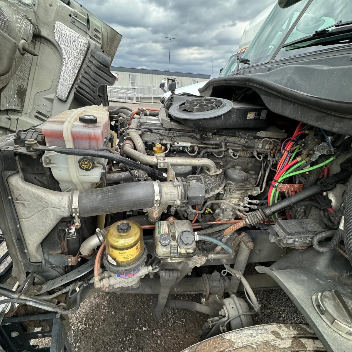 2018 Freightliner Cascadia - image 9