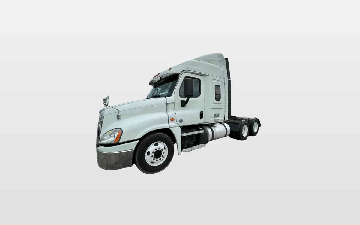 2018 Freightliner Cascadia - image 1