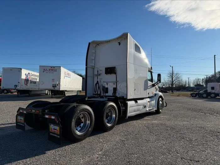 2022 Peterbilt 579 in Hickory, NC — photo 6