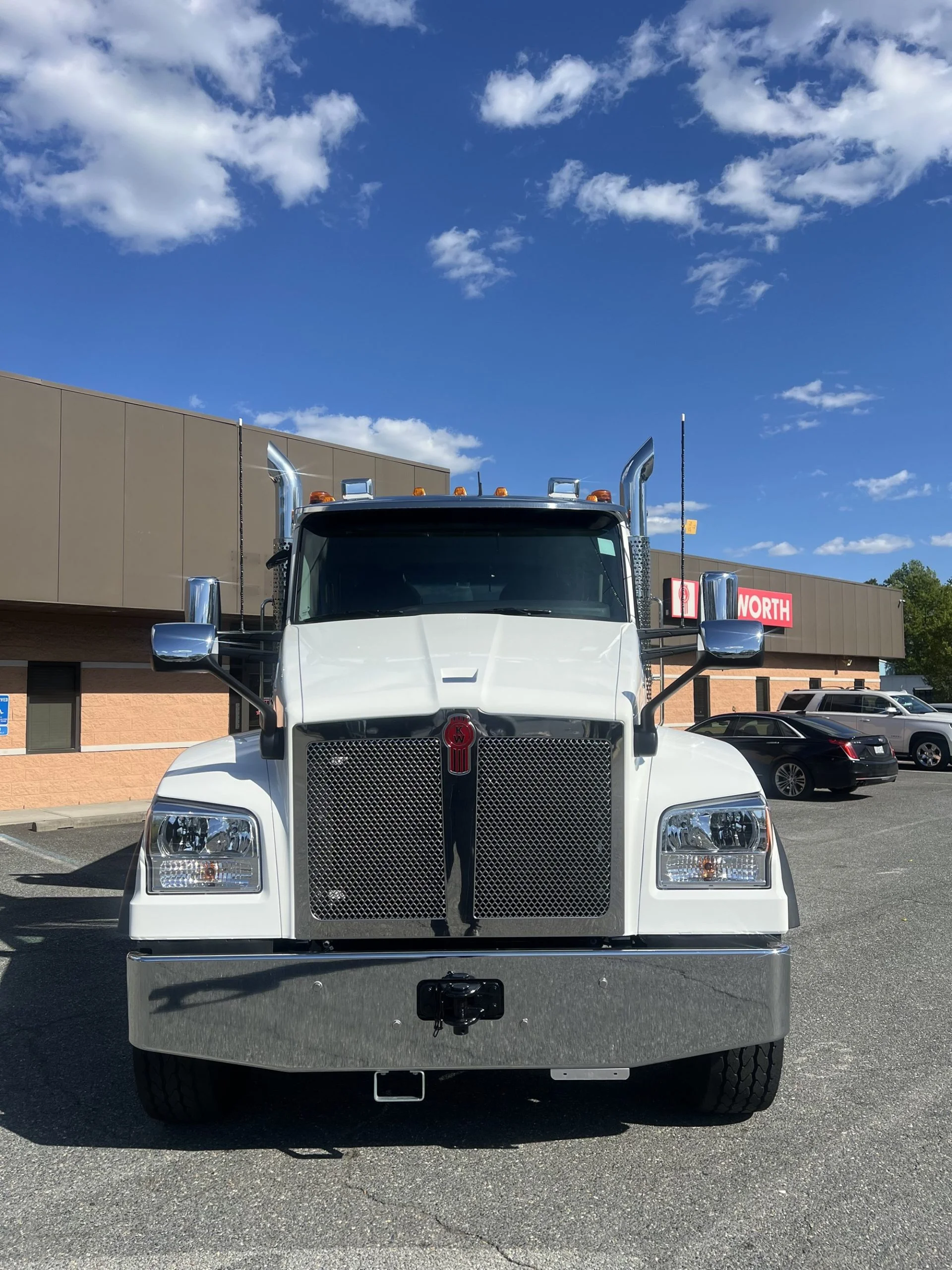 2026 Kenworth T880 in Chesapeake, VA — photo 2