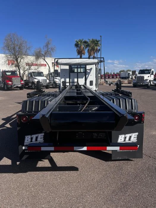 2026 Peterbilt 548 - image 8