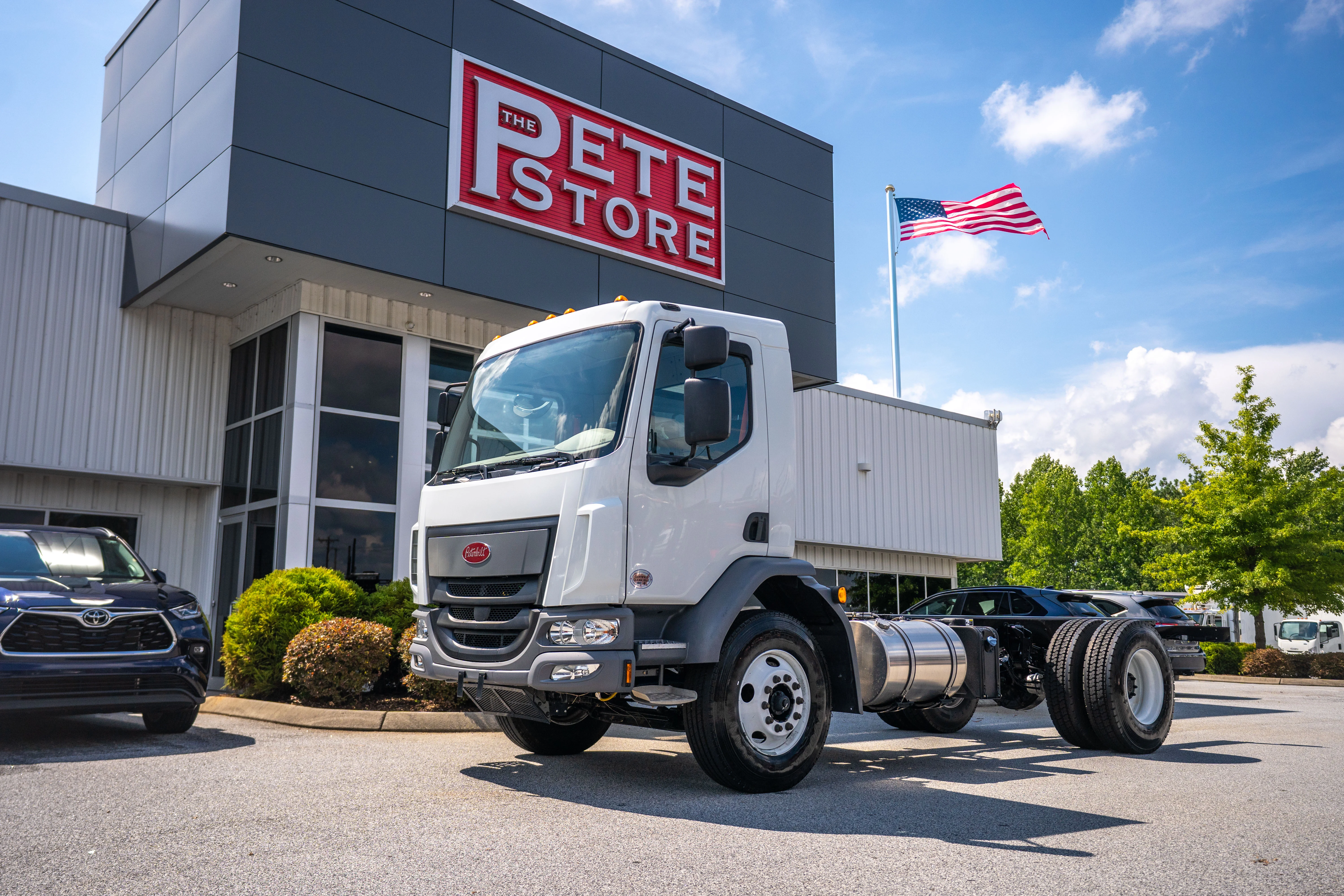2026 Peterbilt 220EV